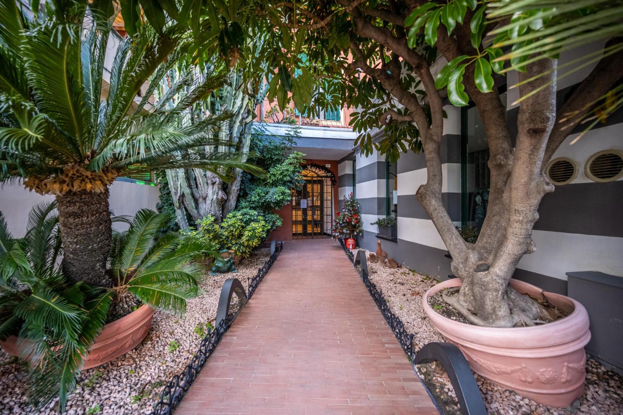 Le Terrazze Aparthotel Alassio Exterior photo